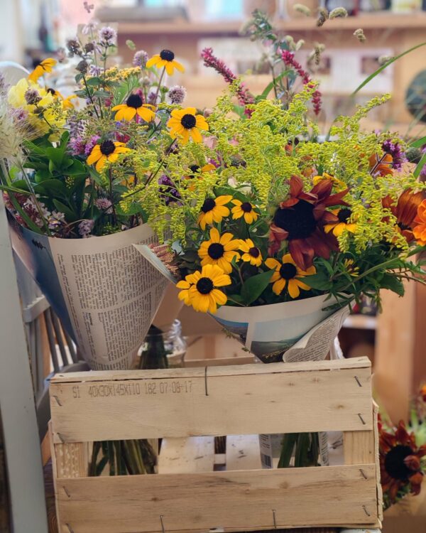 Petit bouquet de fleurs locales
